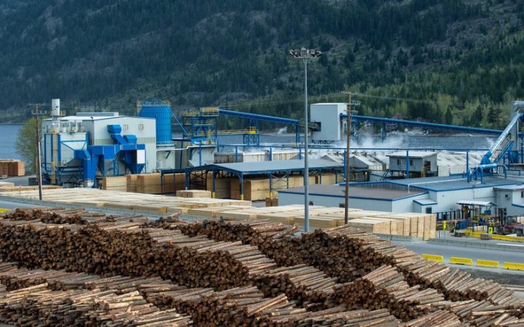 US Northwest sawmills work on building log inventories for the winter season