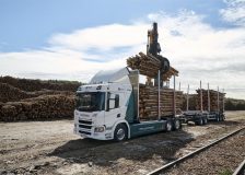 SCA and Scania develop the world’s first electric timber truck