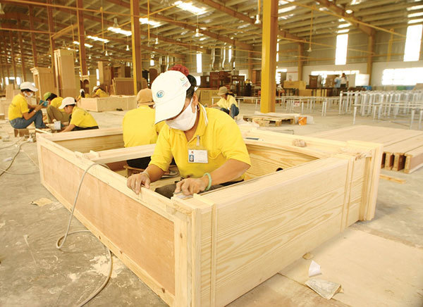 Vietnam plans 35% export expansion in wood sector by end of decade