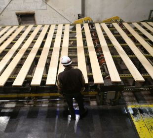 West Fraser Timber Co. Ltd. reports US$751m loss in Q4 on heavy impairments