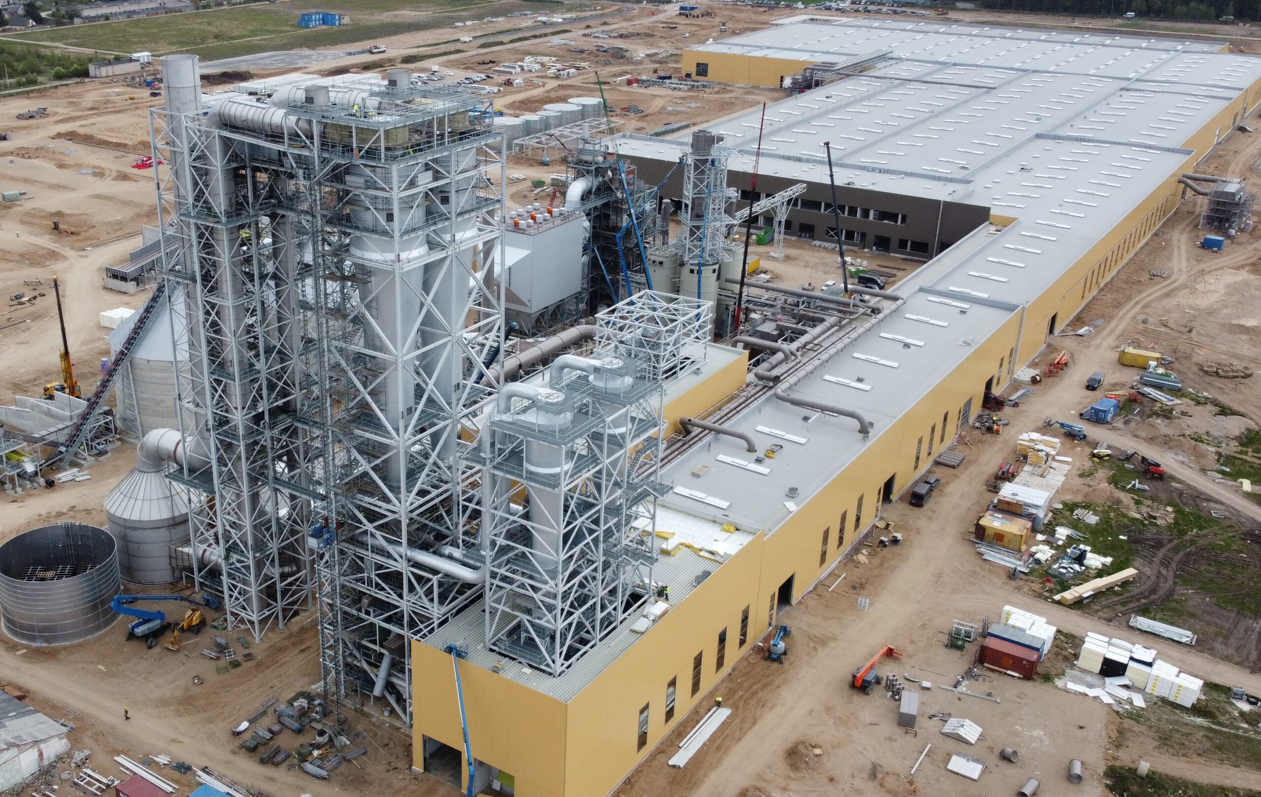 Homann Holzwerkstoffe reports stable volumes, earnings pressured by Lithuania ramp-up