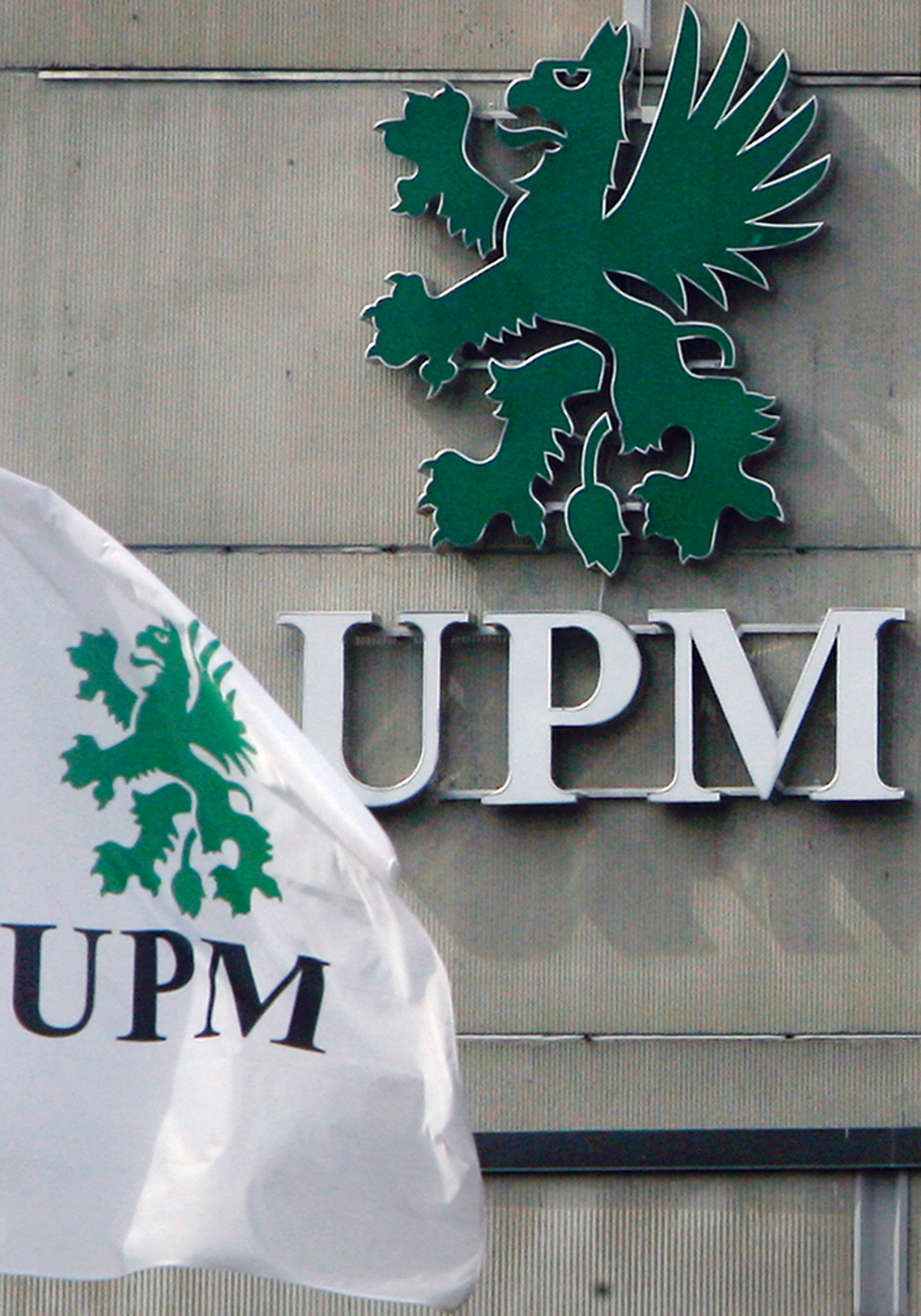 UPM shakes up its top management