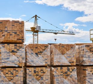 European softwood lumber prices unchanged as distributors reduce purchasing