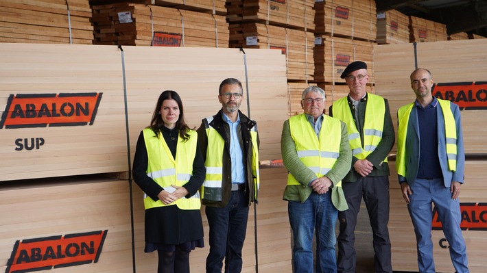 European hardwood sawmills raise alarm over log supply and processing competitiveness