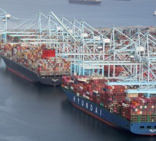 Global freight spreads shift wood-product competitiveness