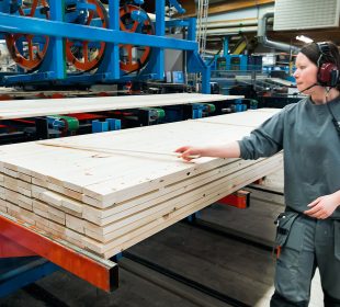 Norra Skog absorbs losses to keep wood prices paid to forest owners unchanged