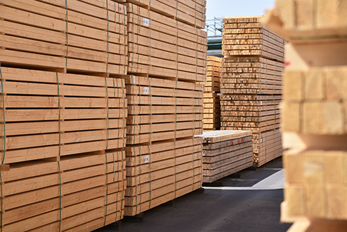 Softwood lumber prices support French sawmills as hardwood demand stays weak