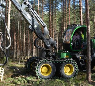 Forest machinery makers: mounting pressure as orders weaken