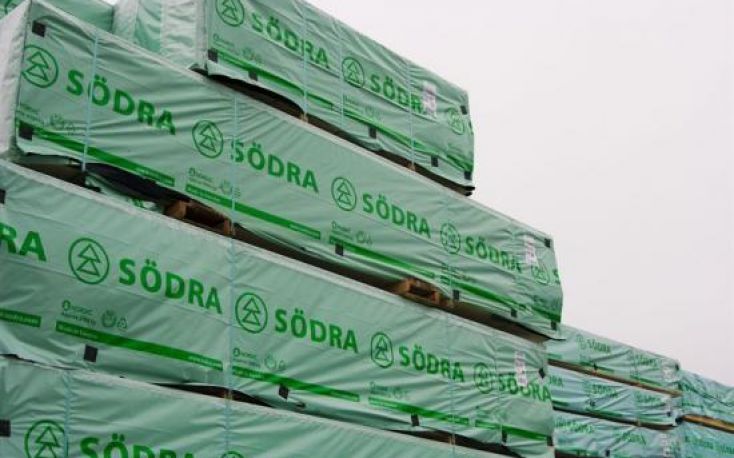 Södra Wood cuts total production by 25% as demand in UK falls